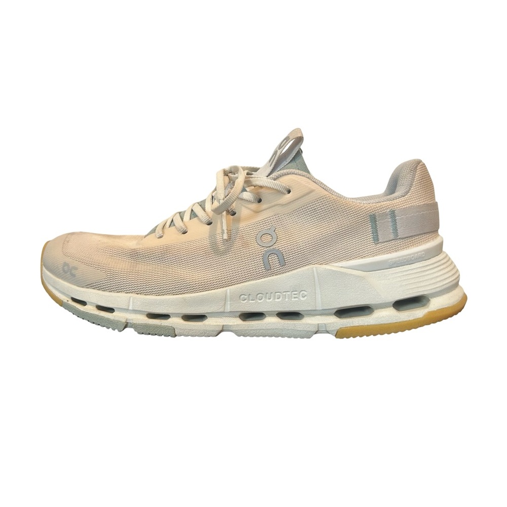 On Cloudnova Form 2 Running Shoes 6.5 Sneakers used condition